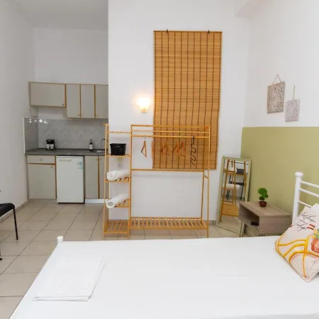 Apartament 42 Herakleous Rooms *